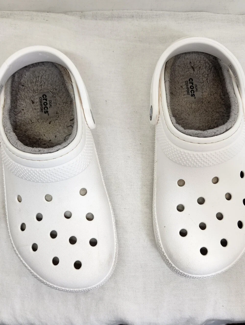 Crocs White Clogs Fleece Classic Lined 203591